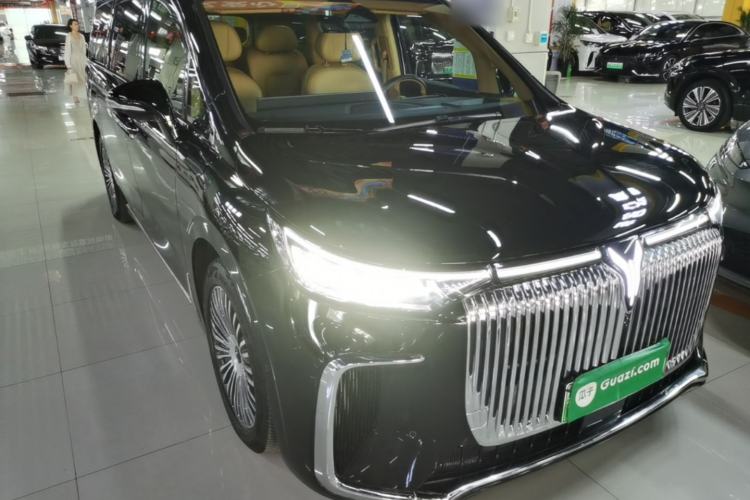 Voyah Dream 2025 — фото 3