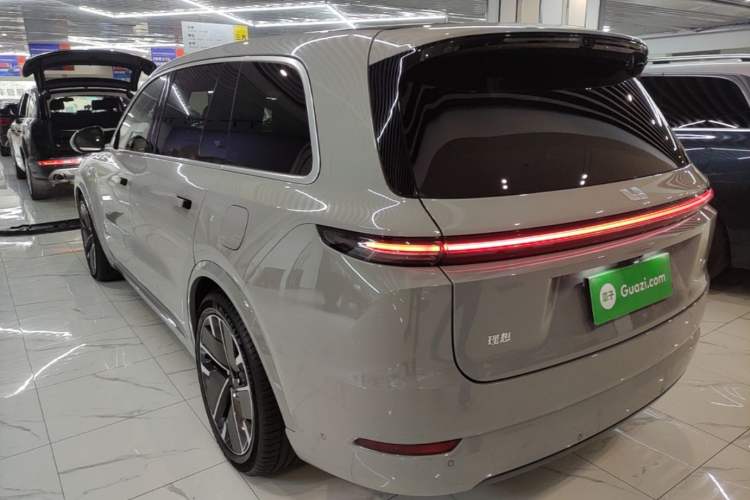 Li Auto L9 2025 — 4