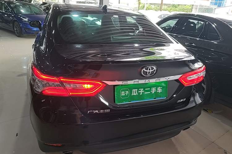 Toyota Camry 2021 — фото 5