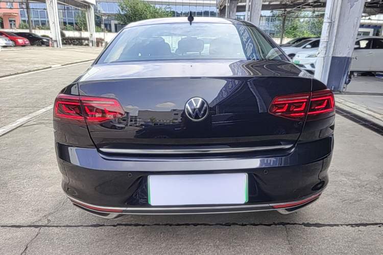 Volkswagen magotan gte plug in hybrid 2020 — фото 5