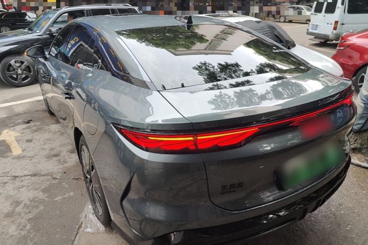 BYD Han L 2025 — 4