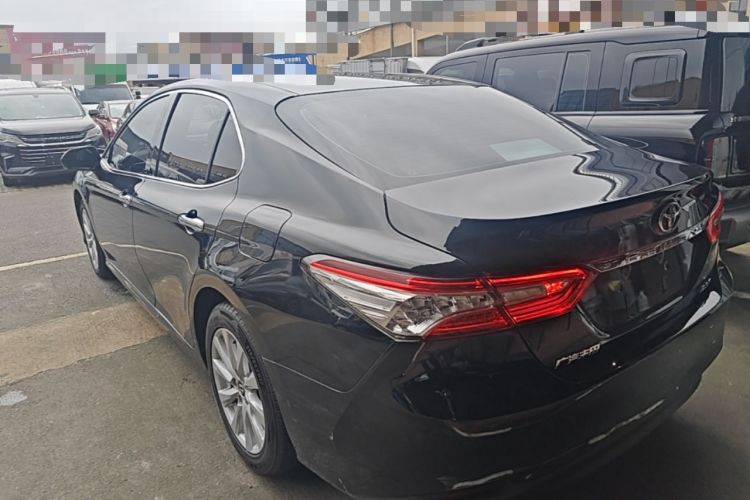 Toyota Camry 2019 — 4