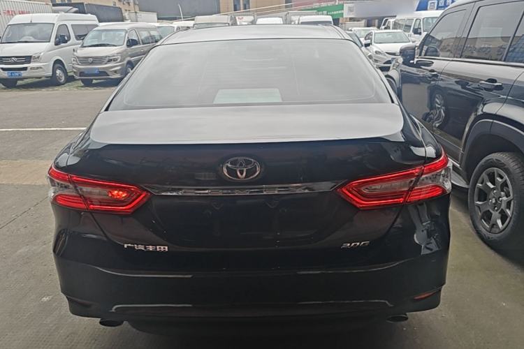 Toyota Camry 2019 — 5