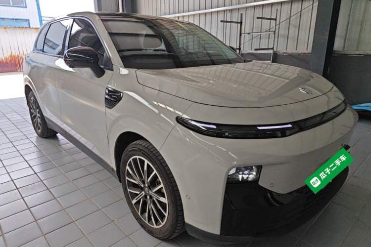 Leapmotor B10 2025 — 3