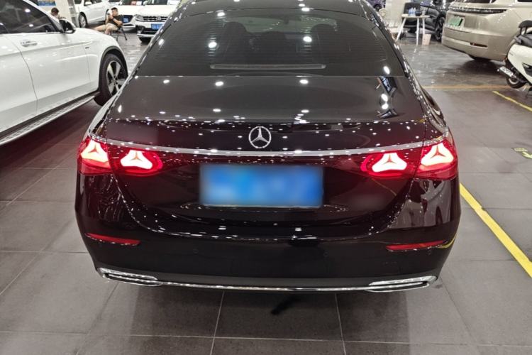 Mercedes-Benz E 300 L 2025 — 5