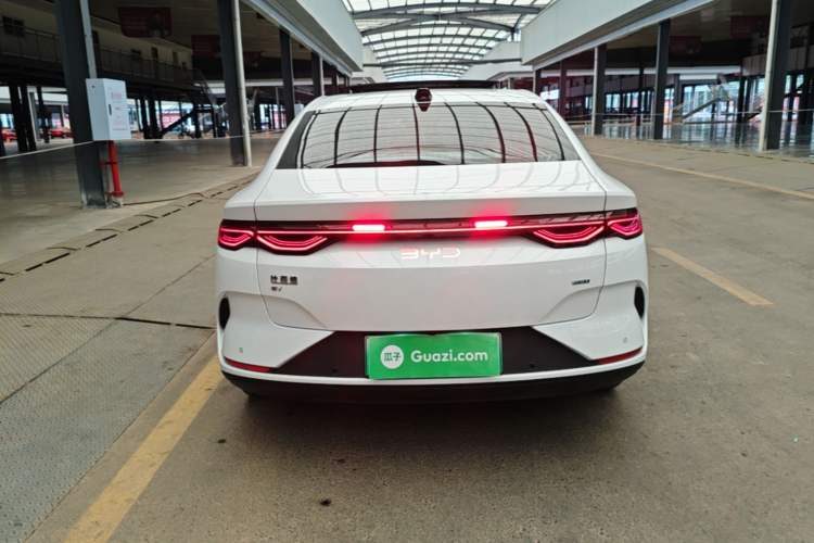 BYD Qin L 2025 — 5