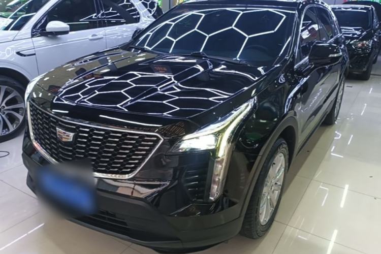 Cadillac XT4 2021 — фото 1