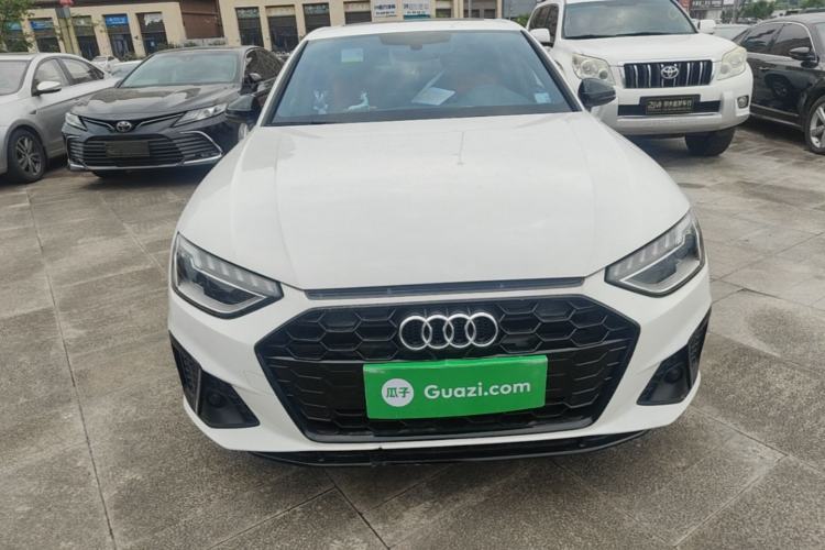 Audi A4 2023 — 2