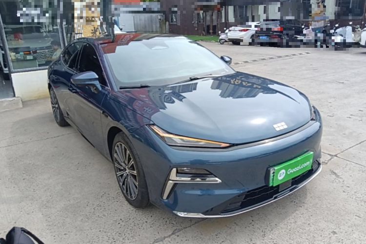 Geely Galaxy 8 2025 — 3