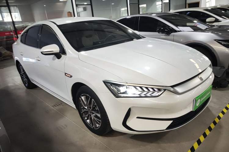 BYD Qin PLUS 2023 — 3