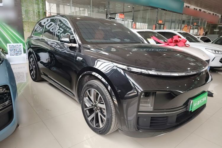 Li Auto L8 2023 — 3