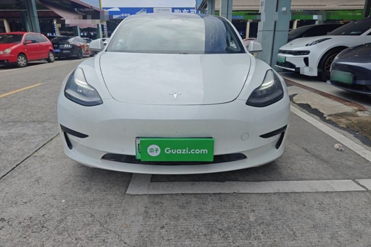 Tesla Model 3 2020 — 2