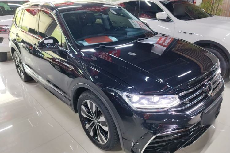Volkswagen Tiguan L 2023 — 3