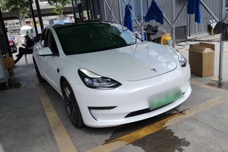 Tesla Model 3 2021 — 3