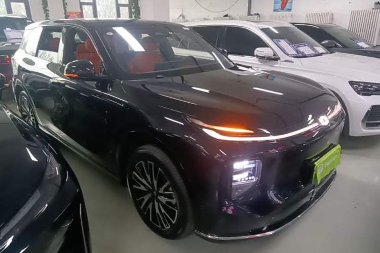 ChangAn NEVO Q07 2025 — 3
