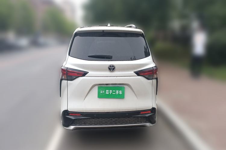 Toyota Granvia 2024 — 5