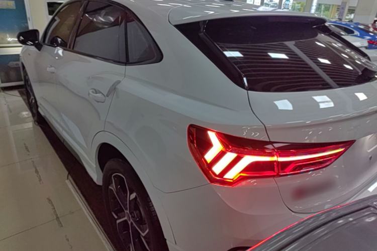 Audi Q3 2024 — 4