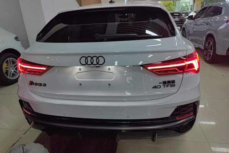 Audi Q3 2024 — 5