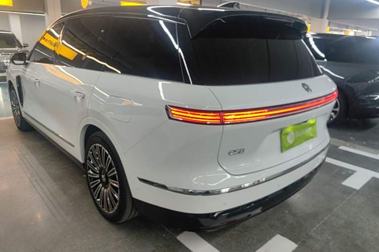 NIO ES8 2026 — 4