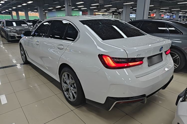 BMW i3 2026 — 4