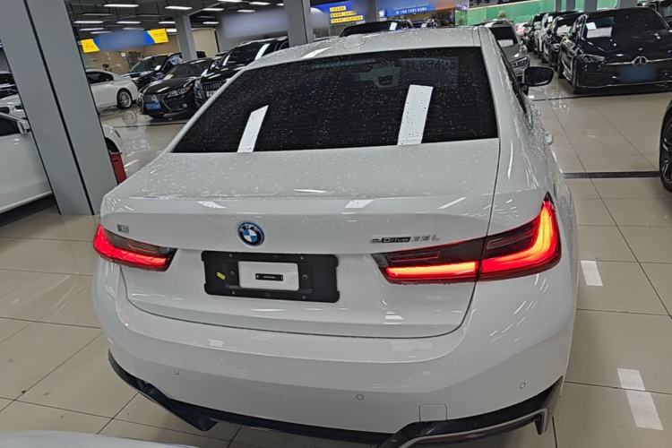 BMW i3 2026 — 5