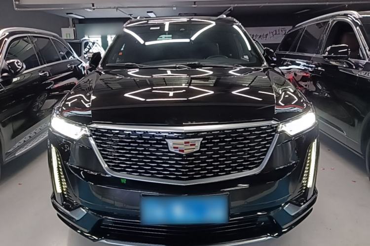 Cadillac XT6 2022 — фото 2