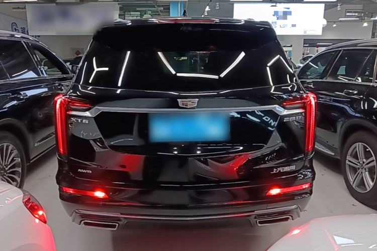 Cadillac XT6 2022 — фото 5