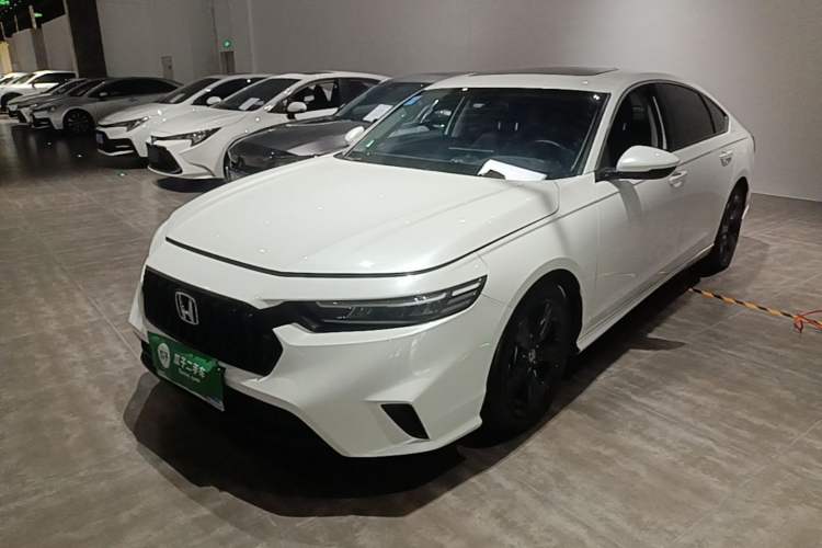 Honda Accord 2023 — фото 1