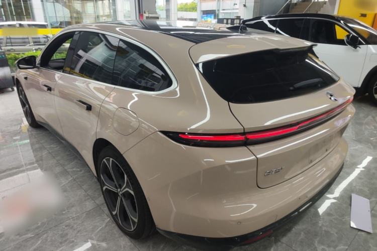 NIO ET5T 2025 — 4