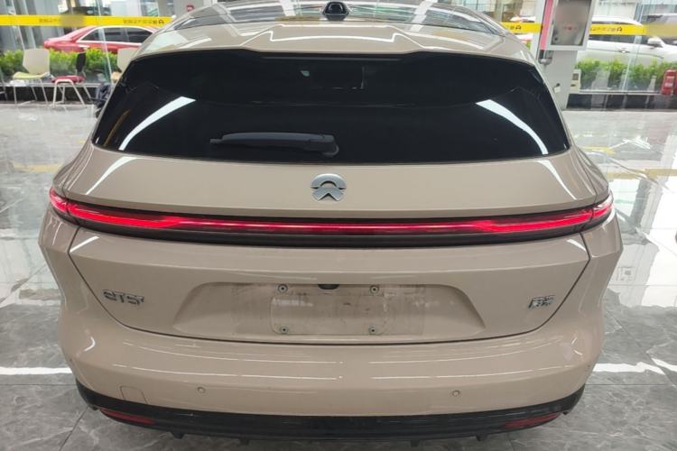 NIO ET5T 2025 — 5