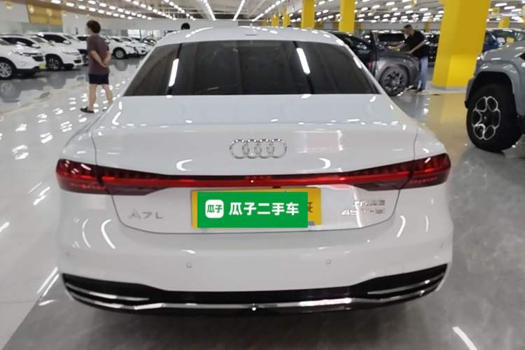 Audi A7L 2024 — фото 5