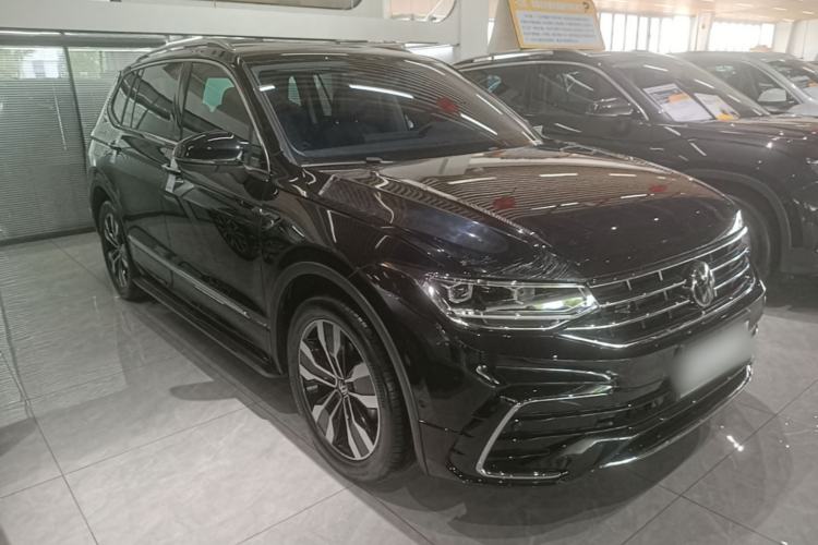 Volkswagen Tiguan L 2024 — фото 3