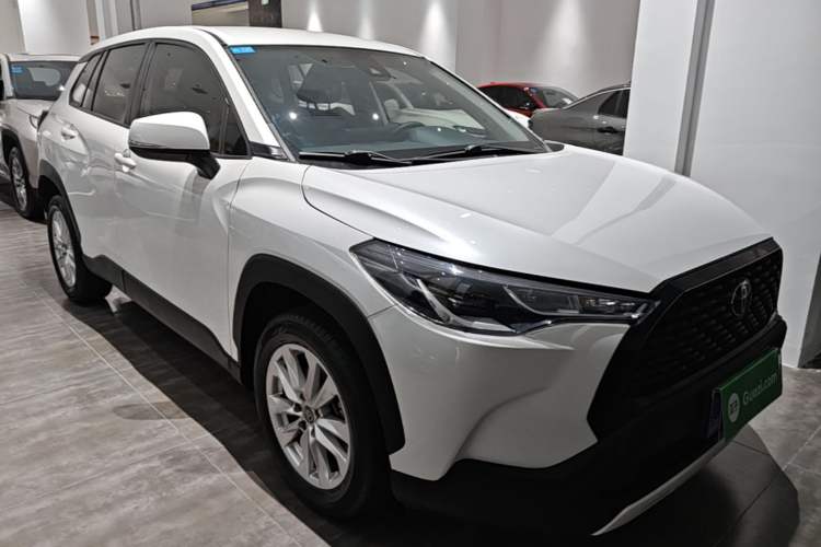 Toyota Corolla Cross 2022 — фото 3