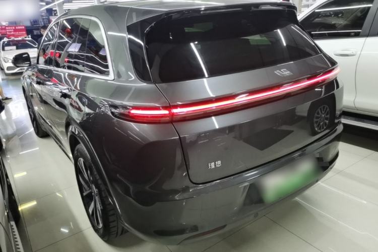 Li Auto L7 2023 — 4