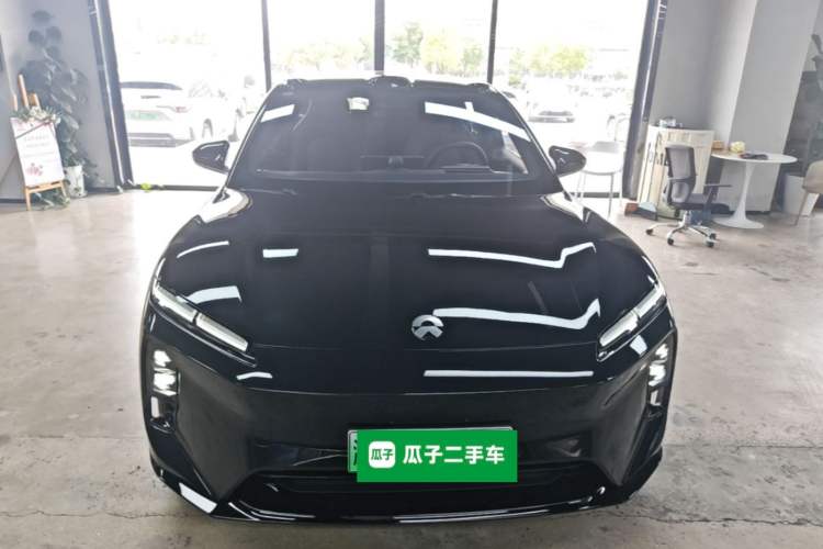 NIO ET5T 2025 — 2