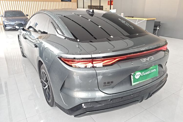 BYD Han L 2025 — 4