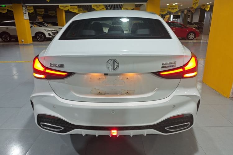 MG MG5 2025 — 5
