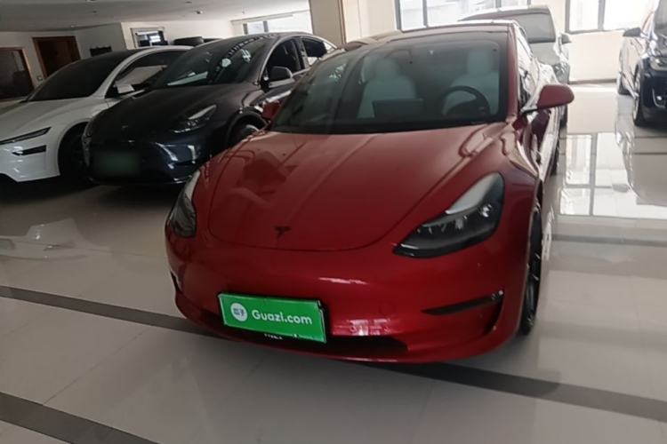Tesla Model 3 2021 — 2
