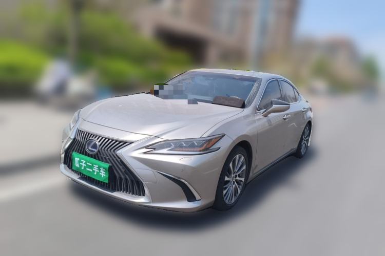 Lexus es 2020 — фото 1