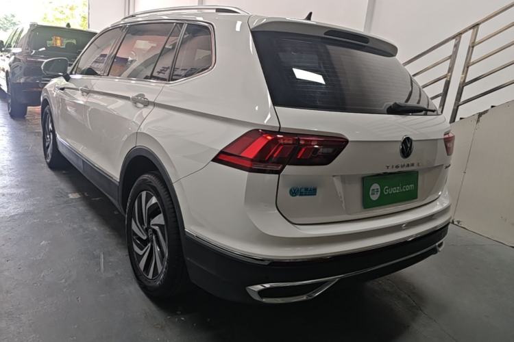 Volkswagen tiguan l 2022 — фото 4