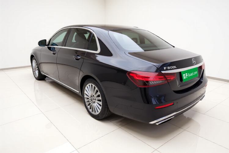 Mercedes-Benz E 300 L 2022 — 4
