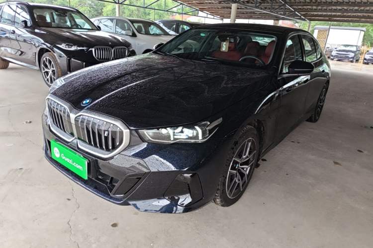 BMW i5 2025 — фото 1