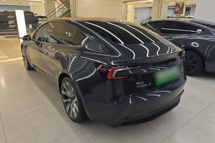 Tesla Model 3 2023 — 4
