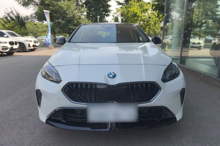 BMW 225L 2025 — 2