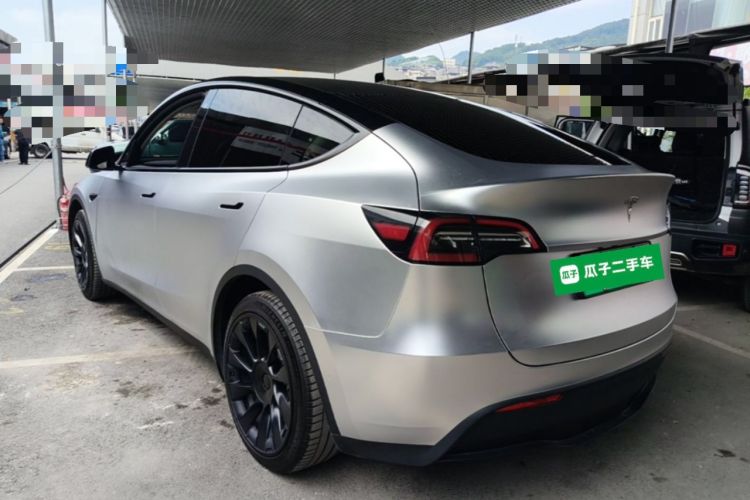 Tesla Model Y 2022 — 4