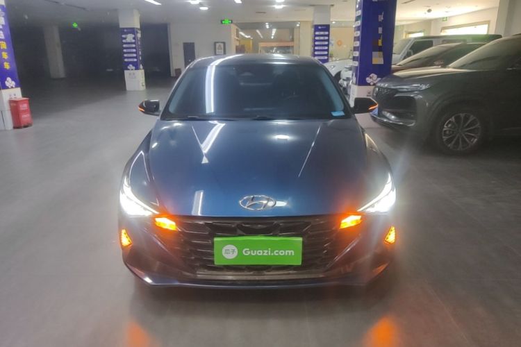 Hyundai Elantra 2021 — 2