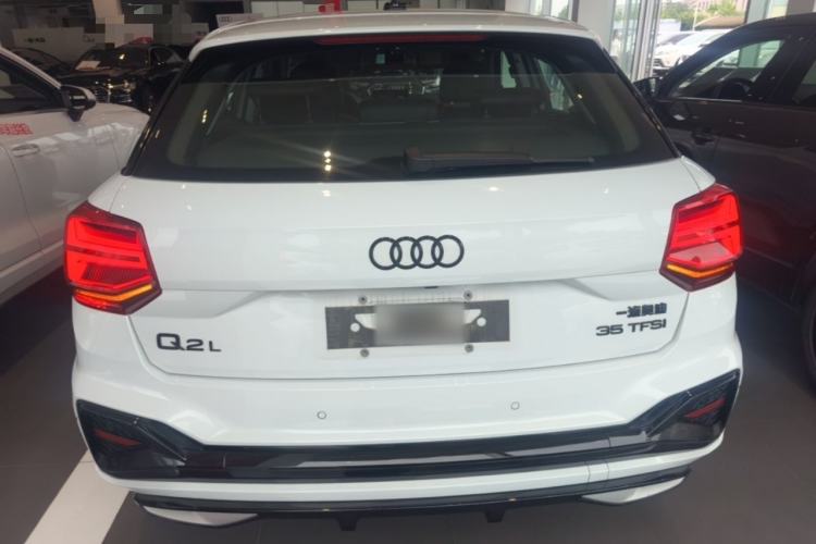 Audi Q2L 2024 — 5
