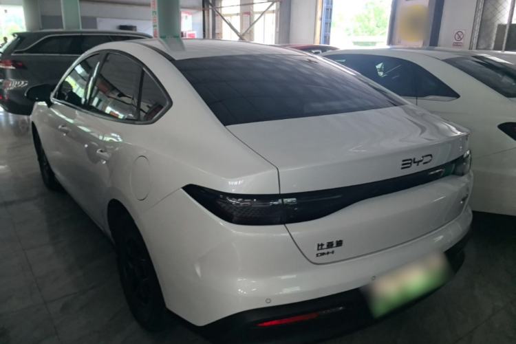 BYD Seal 05 DM-i 2025 — фото 4