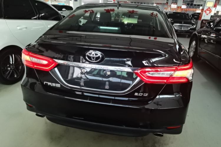 Toyota Camry 2021 — фото 5