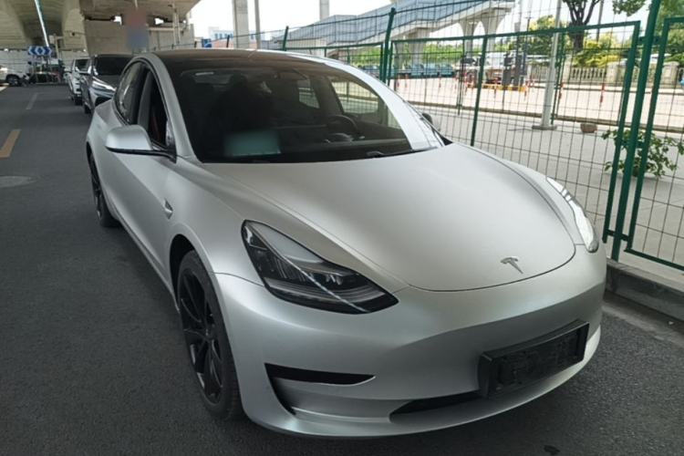 Tesla Model 3 2021 — 3